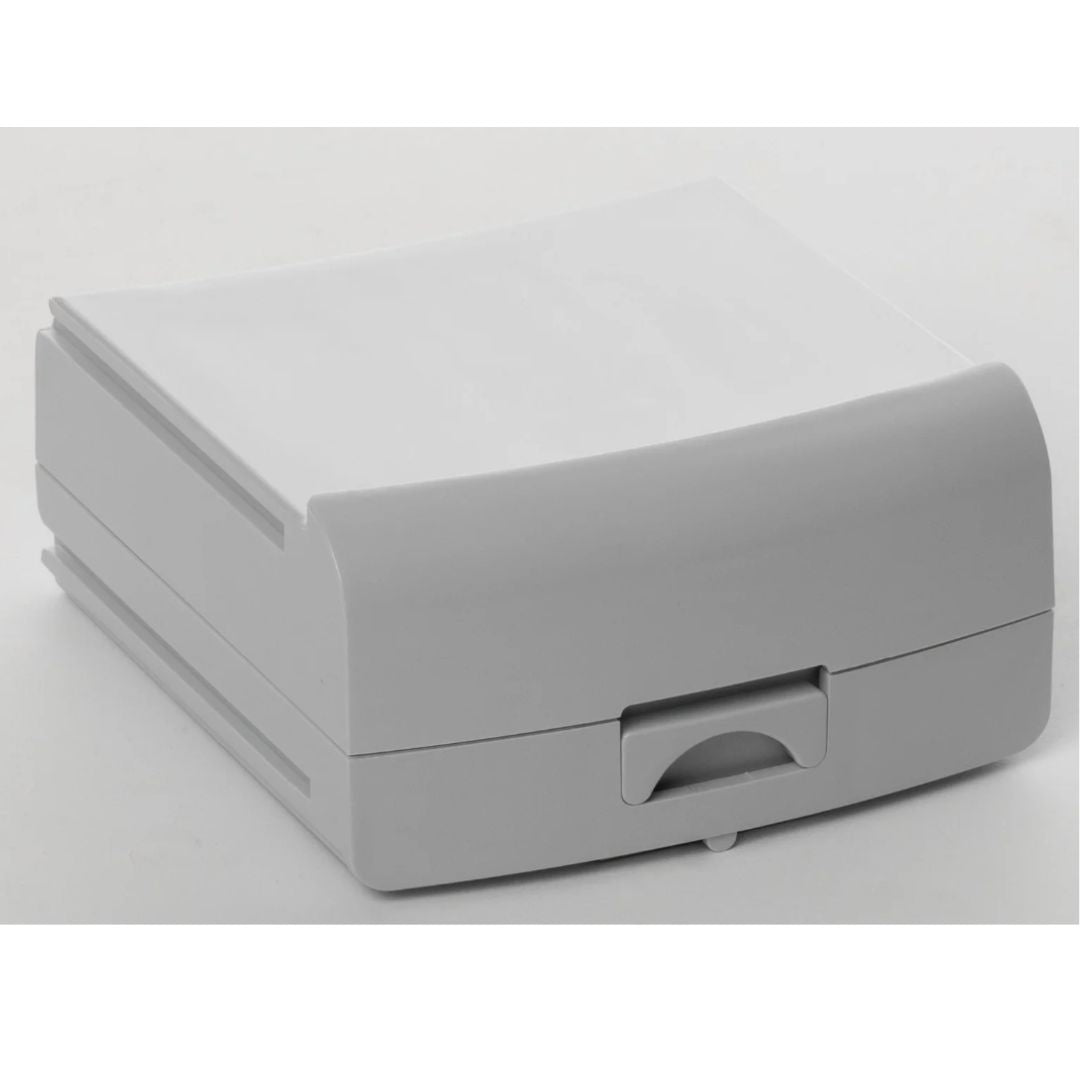 OxLife Liberty Battery is lightweight, rechargeable battery and will last up to 4 hours on a pulse setting of 2 or 1.5 hours on a continuous setting of 1.5.